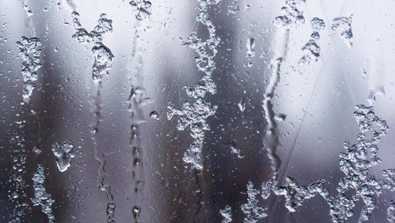 Freezing Rain Triggers Closures / Delays