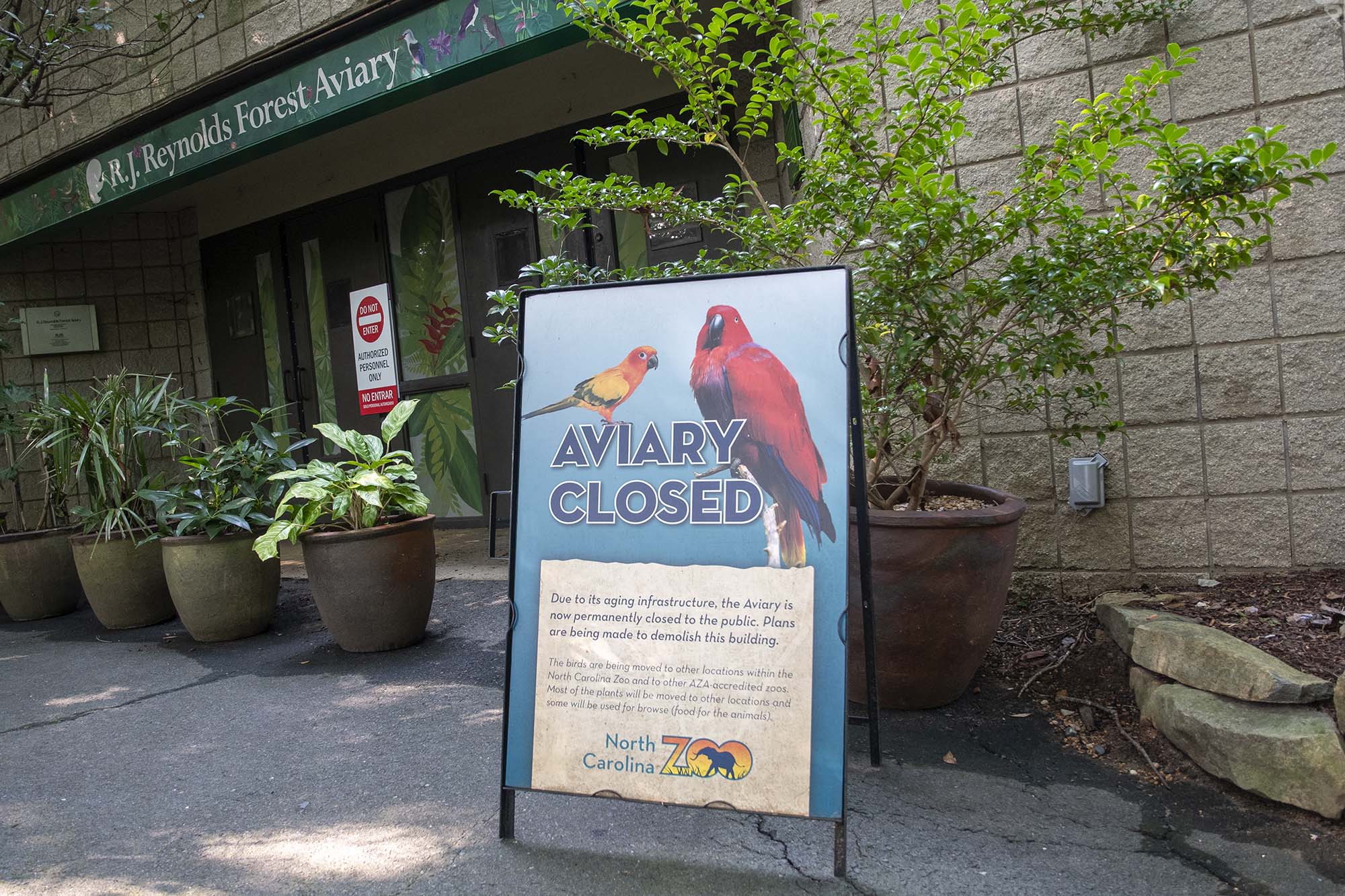 NC Zoo Working to Secure Funding to Rebuild Aviary